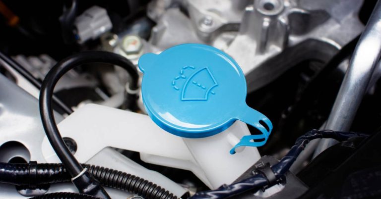 How Sterling Heights Drivers Can Save Money on Windshield Replacement: A Complete Local Cost-Saving Guide